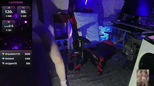 Snapshot of Blondiewithanass chatting on 12/01/25, 02:18 Blondiewithanass online show from 12/01/25, 02:18