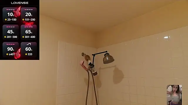 Snapshot of Blondiewithanass chatting on 02/14/26, 03:51 Blondiewithanass online show from 02/14/26, 03:51