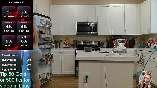 Blondiewithanass online show from 06/20/26, 08:14