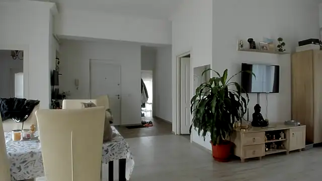 woolfiie online show from 02/06/26, 09:05