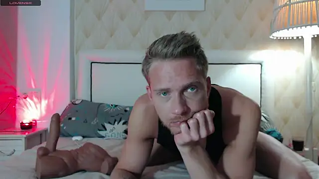 JessicaSteve online show from 11/12/25, 04:33