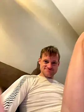 londonfuckwhore online show from 10/27/25, 04:13