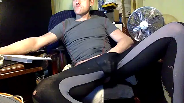 londonfuckwhore online show from 11/08/25, 04:05