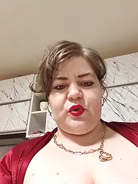 Snapshot of cindybbwsquirt chatting on 06/10/26, 04:13 cindybbwsquirt online show from 06/10/26, 04:13
