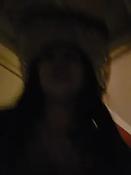 Snapshot of LittleMissEeve chatting on 06/19/26, 03:23 LittleMissEeve online show from 06/19/26, 03:23