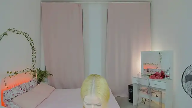 Laly Peach online show from 06/02/26, 11:43