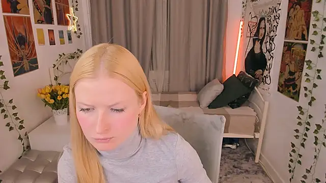 Laly Peach online show from 10/11/25, 04:41