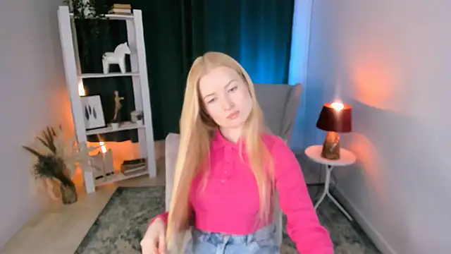 Laly Peach online show from 12/02/25, 05:03