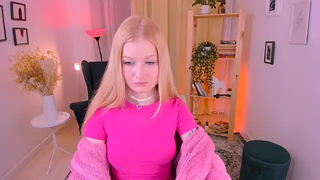 Laly Peach online show from 03/12/25, 04:56