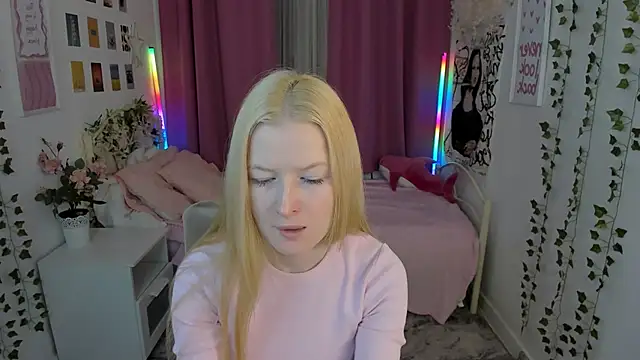 Laly Peach online show from 03/01/26, 06:13