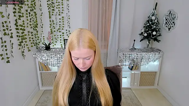 Laly Peach online show from 01/08/26, 01:50