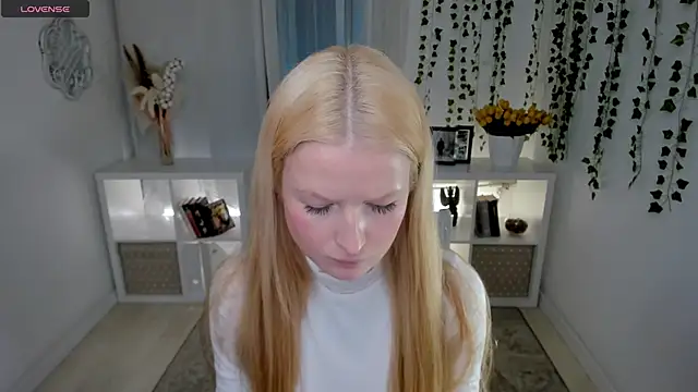 Laly Peach online show from 03/16/26, 03:59