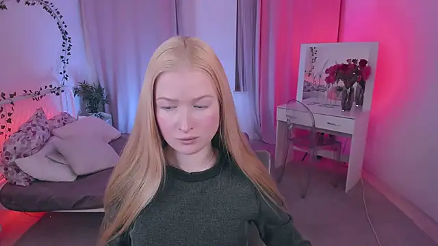 Laly Peach online show from 02/09/26, 07:17