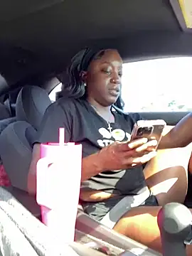 Snapshot of Zadaraye chatting on 02/06/25, 04:47 Zadaraye online show from 02/06/25, 04:47