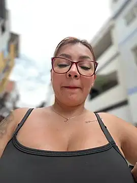 Snapshot of DIANITA_1988 chatting on 07/13/26, 05:56 DIANITA 1988 online show from 07/13/26, 05:56