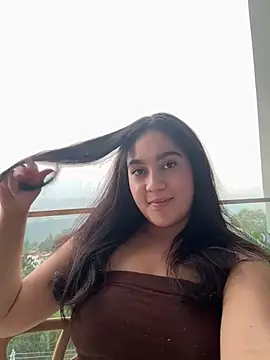 Nina lovi online show from 05/27/26, 11:34
