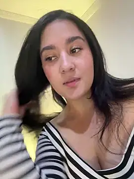 Snapshot of Nina_lovi chatting on 12/07/24, 11:29 Nina lovi online show from 12/07/24, 11:29