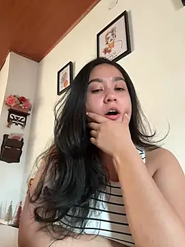 Snapshot of Nina_lovi chatting on 12/12/24, 07:48 Nina lovi online show from 12/12/24, 07:48
