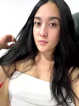Snapshot of Nina_lovi chatting on 12/07/24, 12:25 Nina lovi online show from 12/07/24, 12:25
