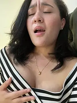 Snapshot of Nina_lovi chatting on 01/10/25, 11:29 Nina lovi online show from 01/10/25, 11:29