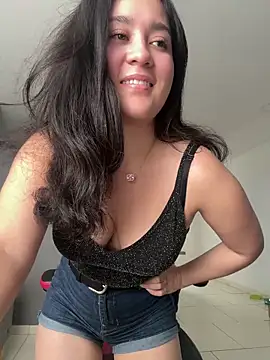 Nina lovi online show from 03/06/26, 06:47