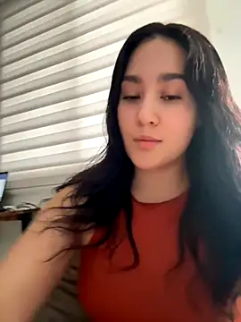 Nina lovi online show from 11/27/25, 08:42