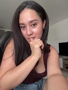 Nina lovi online show from 03/19/26, 07:58