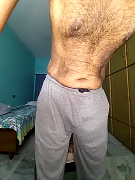 Snapshot of hornyindianmale82 chatting on 06/16/26, 11:32 hornyindianmale82 online show from 06/16/26, 11:32