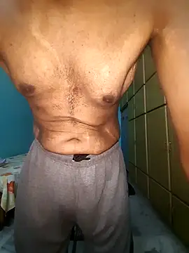 Snapshot of hornyindianmale82 chatting on 10/13/25, 10:28 hornyindianmale82 online show from 10/13/25, 10:28