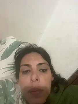 Snapshot of Sarah-safada chatting on 06/01/26, 01:17 Sarah-safada online show from 06/01/26, 01:17