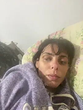 Snapshot of Sarah-safada chatting on 06/04/26, 01:54 Sarah-safada online show from 06/04/26, 01:54