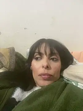 Snapshot of Sarah-safada chatting on 05/30/26, 02:51 Sarah-safada online show from 05/30/26, 02:51