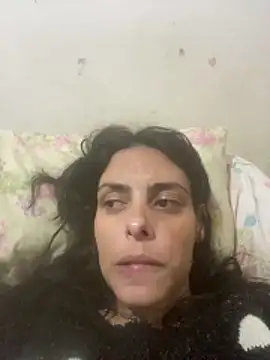 Snapshot of Sarah-safada chatting on 05/28/26, 01:13 Sarah-safada online show from 05/28/26, 01:13