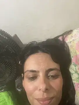 Snapshot of Sarah-safada chatting on 05/24/26, 11:04 Sarah-safada online show from 05/24/26, 11:04