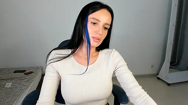 Snapshot of Your_Masha chatting on 03/07/25, 05:49 Your Masha online show from 03/07/25, 05:49