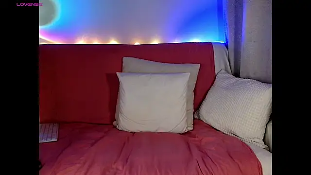 Snapshot of Fuck-Gina chatting on 09/23/25, 10:28 Fuck-Gina online show from 09/23/25, 10:28