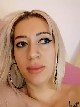 Snapshot of Fuck-Gina chatting on 01/06/25, 02:48 Fuck-Gina online show from 01/06/25, 02:48