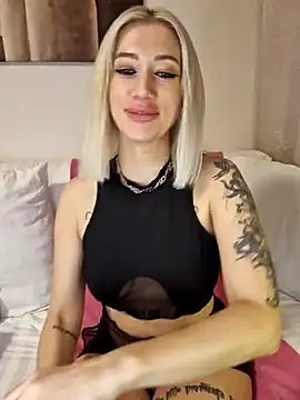 Snapshot of Fuck-Gina chatting on 02/01/25, 11:48 Fuck-Gina online show from 02/01/25, 11:48