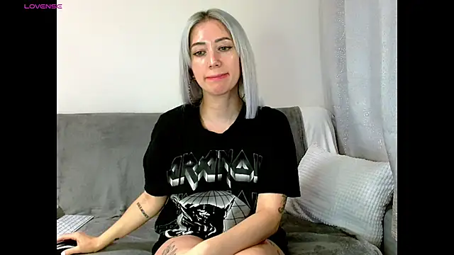 Snapshot of Fuck-Gina chatting on 10/09/25, 04:13 Fuck-Gina online show from 10/09/25, 04:13