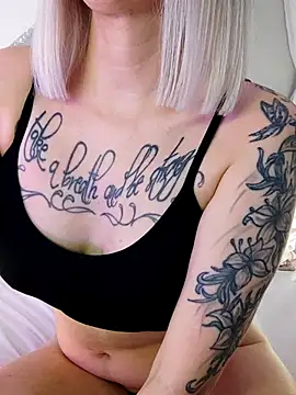 Fuck-Gina online show from 12/17/25, 11:26