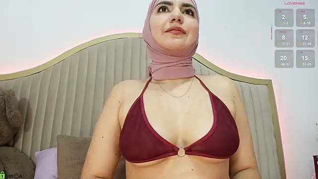 dalilasaadi  online show from 03/12/26, 04:22