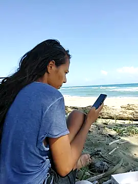 Luna-Natural online show from 11/03/25, 03:15