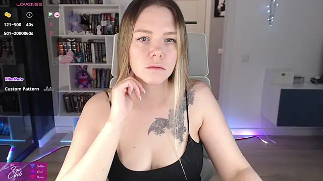 Emma Bryan online show from 04/03/26, 06:58