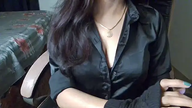 Snapshot of Adventurous_Angel chatting on 12/25/24, 07:24 Adventurous Angel online show from 12/25/24, 07:24