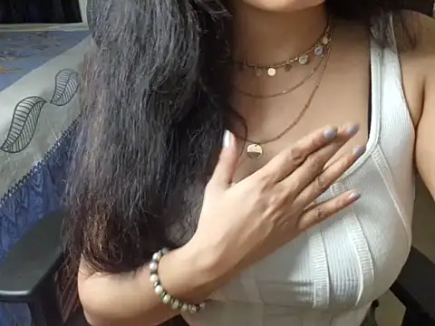 Snapshot of Adventurous_Angel chatting on 09/19/25, 07:40 Adventurous Angel online show from 09/19/25, 07:40