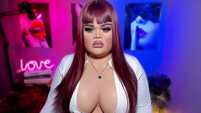 KarolinaThompson online show from 10/23/25, 09:13