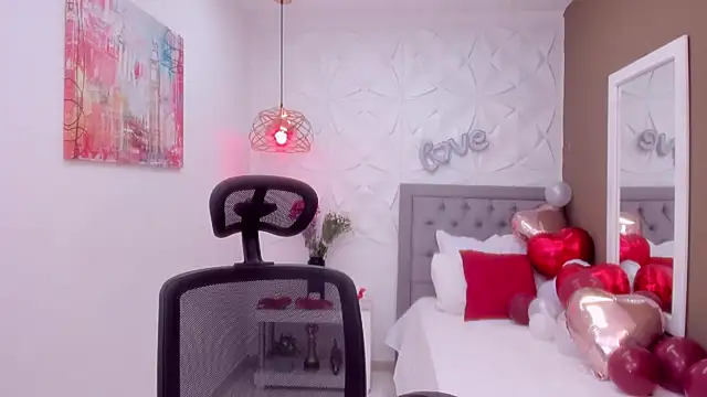 Snapshot of Sharon_tits chatting on 02/16/26, 08:07 Sharon tits online show from 02/16/26, 08:07