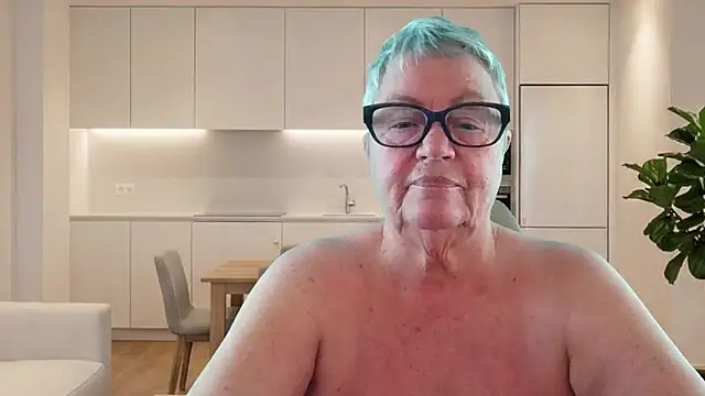 Snapshot of GrannyChrissy68 chatting on 06/11/26, 09:23 GrannyChrissy68 online show from 06/11/26, 09:23