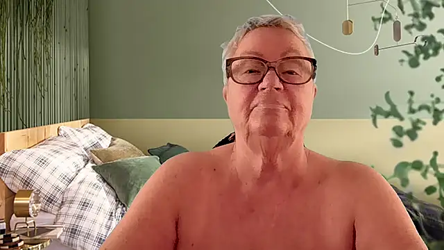 GrannyChrissy68 online show from 03/14/26, 01:28