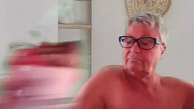 Snapshot of GrannyChrissy68 chatting on 04/30/26, 09:19 GrannyChrissy68 online show from 04/30/26, 09:19